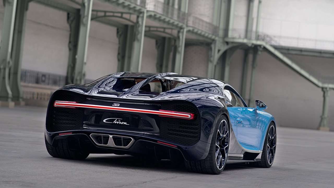 Bugatti Chiron 2019-2020 фото сзади